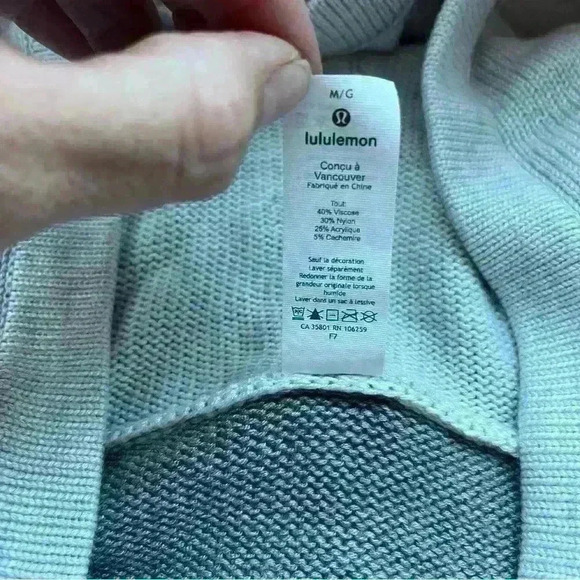 Lululemon Opened Up Poncho M/L - Picture 11 of 14